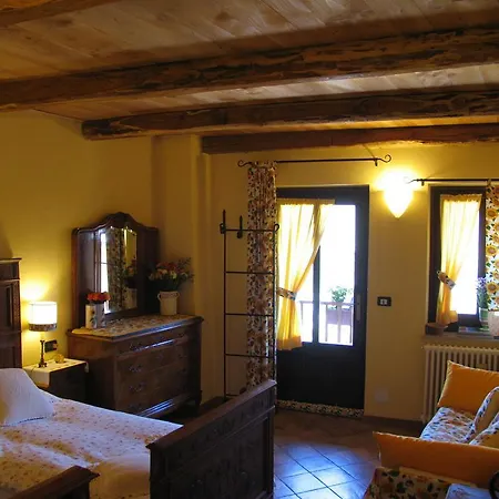Il Bosco Delle Terrecotte Couette-café *